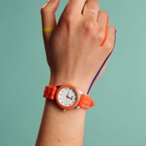 Montre orange upcyclée