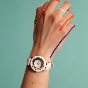 montre upcyclée blanche